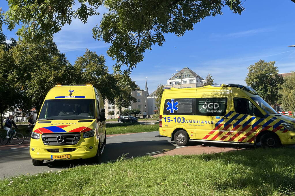 Fietser ernstig gewond bij botsing met automobilist