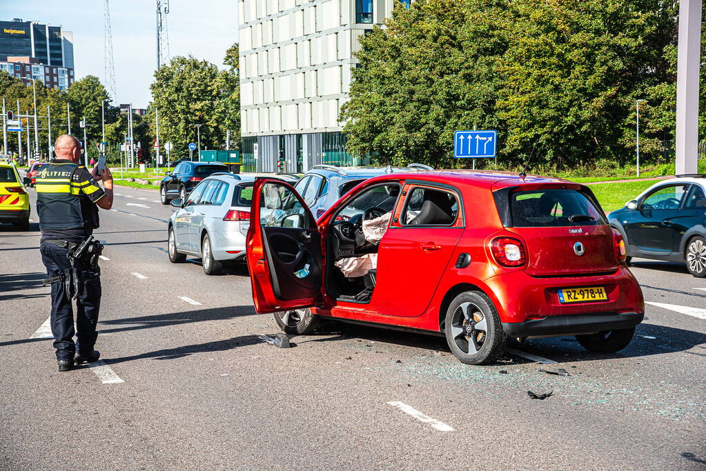 Gewonde bij kettingbotsing tussen drie voertuigen