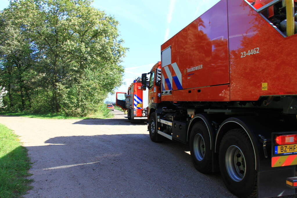 Brandweer controleert vastgelopen remmen van goederentrein