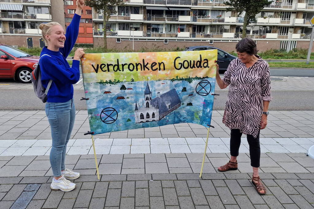 Demonstratie door XR voor gemeentehuis