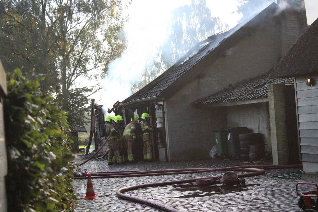 Veel schade na uitslaande brand