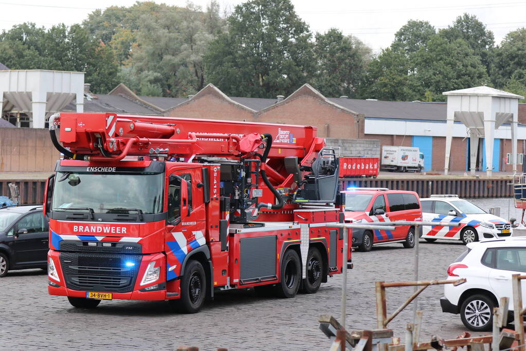 Motorjacht vat vlam tijdens werkzaamheden