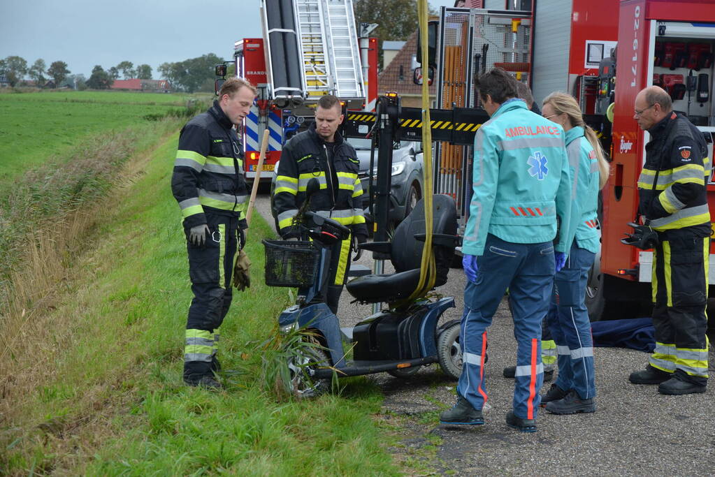 Bestuurder scootmobiel onderkoeld na te water raken