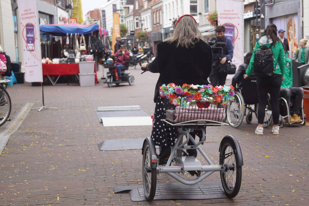 Hindernissen voor mensen met beperking worden zichtbaar in centrum