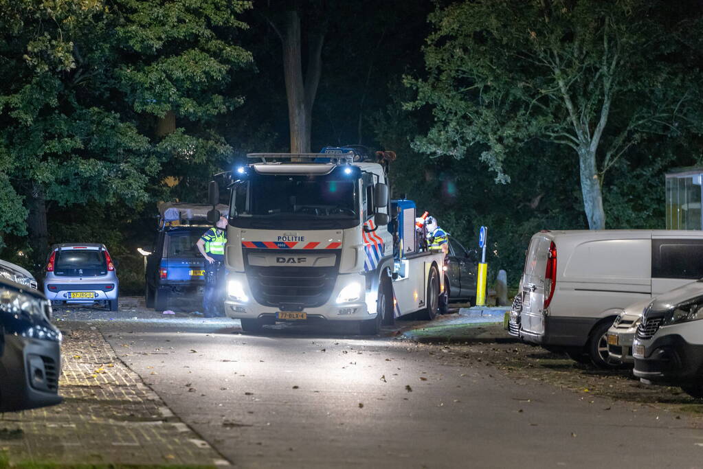 Groot onderzoek naar aantreffen explosieven bij auto en scooter