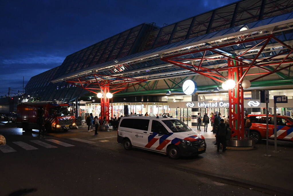 Inzet hulpdiensten voor incident in station