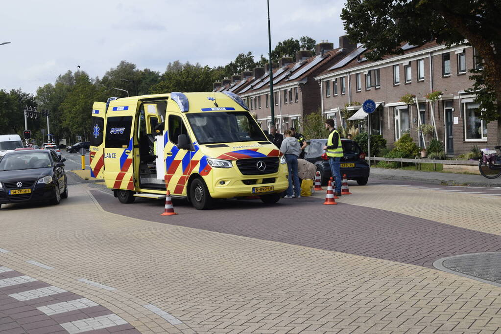 Fietser gewond bij aanrijding met auto