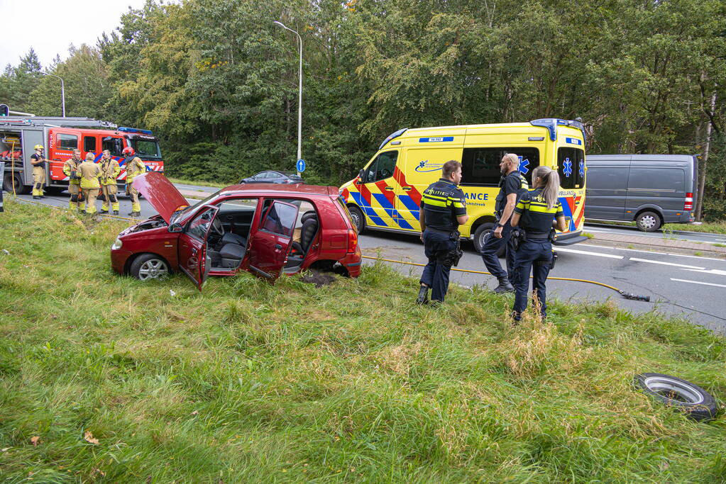 Twee kinderen gecontroleerd na aanrijding