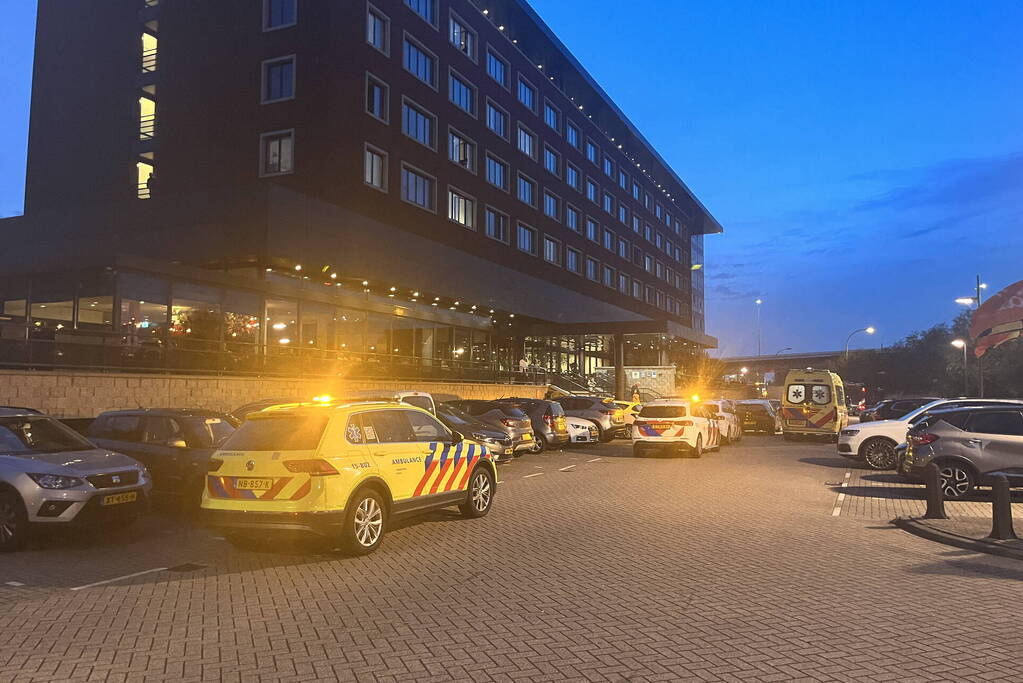 Traumahelikopter ingezet bij medische noodsituatie in hotel