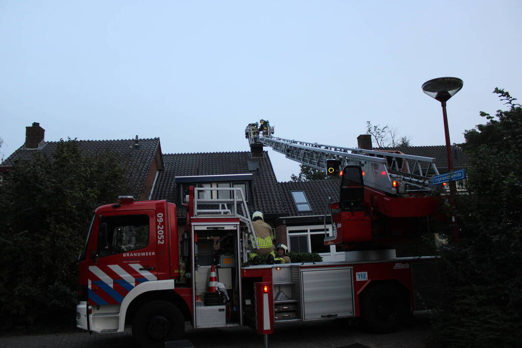 Schoorsteenbrand snel onder controle