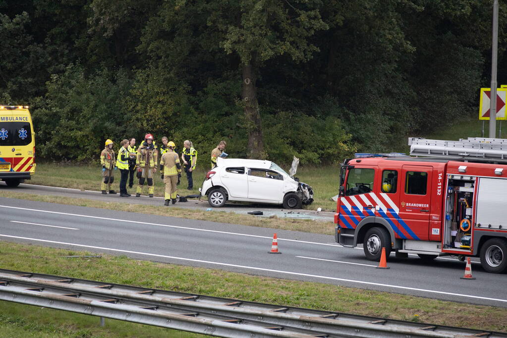 Flinke ravage nadat bestuurder in slaap valt