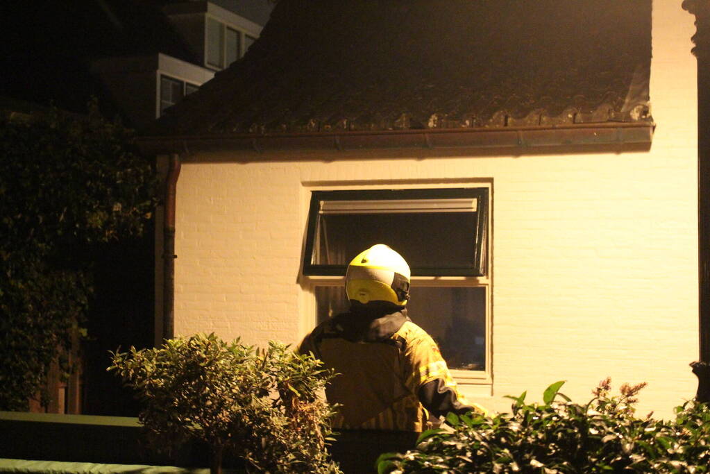 Hevige rookontwikkeling bij brand in woning