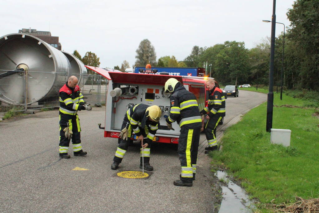 Brand in zuivelfabriek snel onder controle