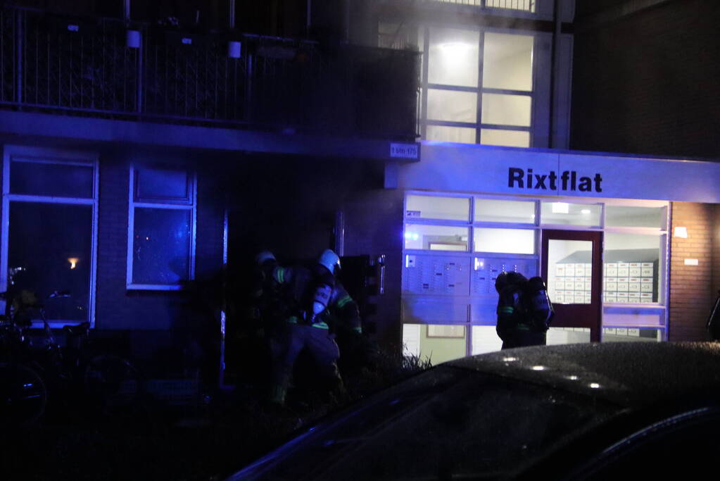 Flat ontruimd door felle brand