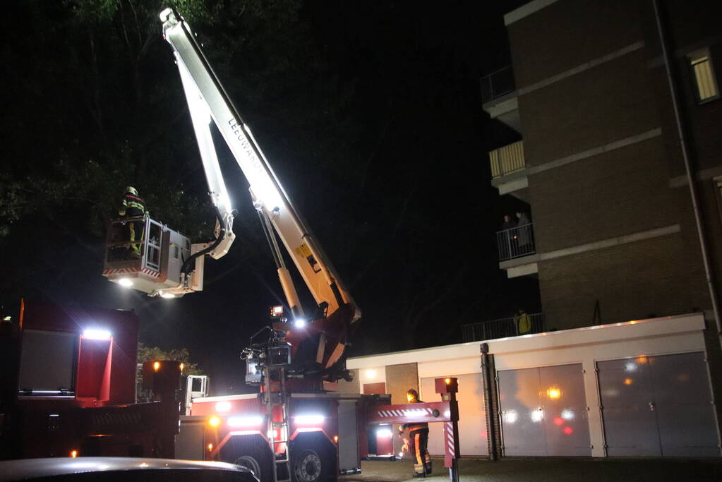 Flat ontruimd door felle brand