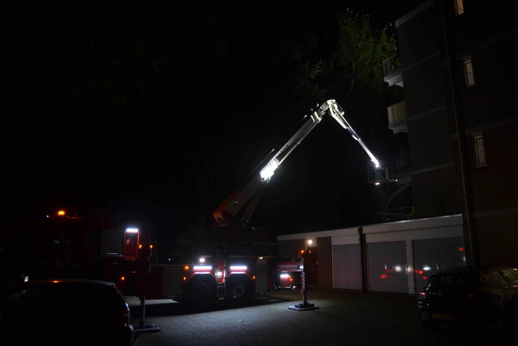 Flat ontruimd door felle brand