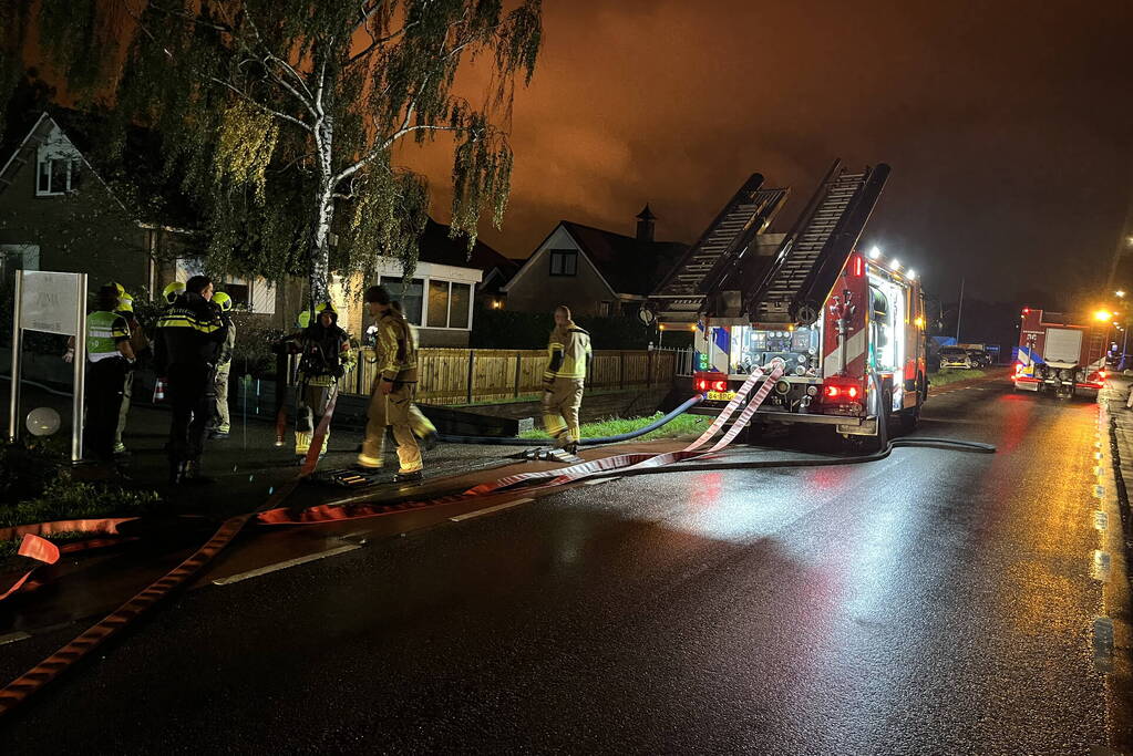 Zeer grote brand in een loods