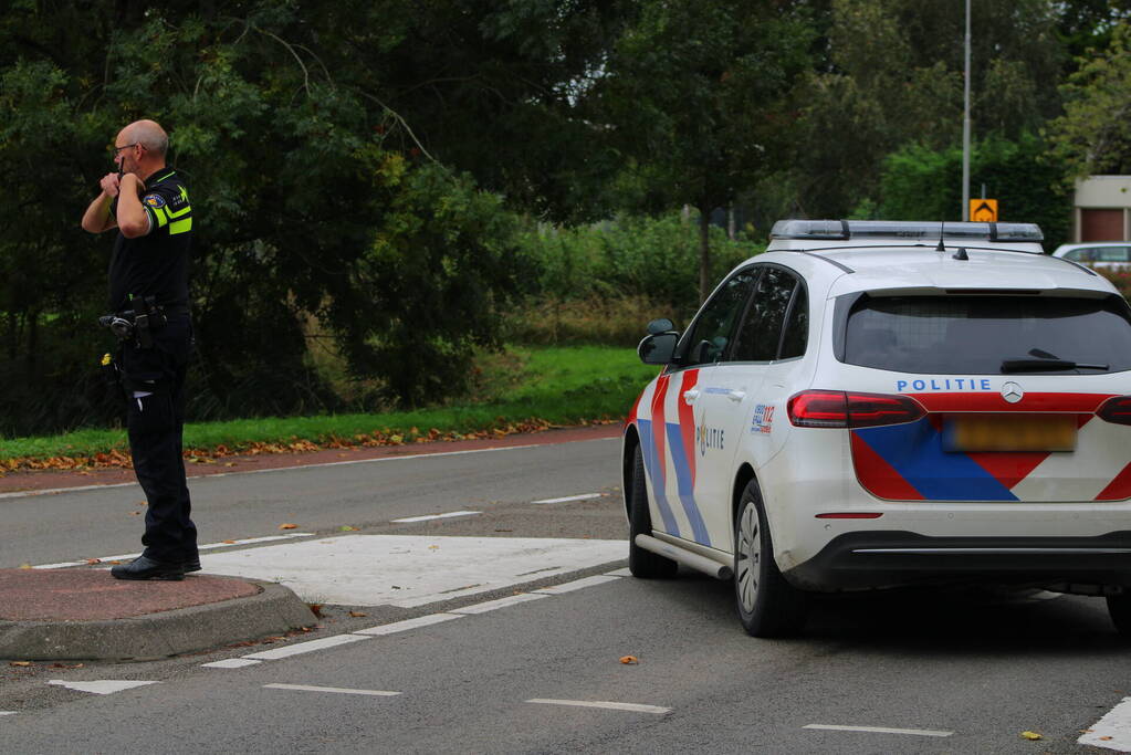 Brandweer ingezet voor stoomvorming bij auto