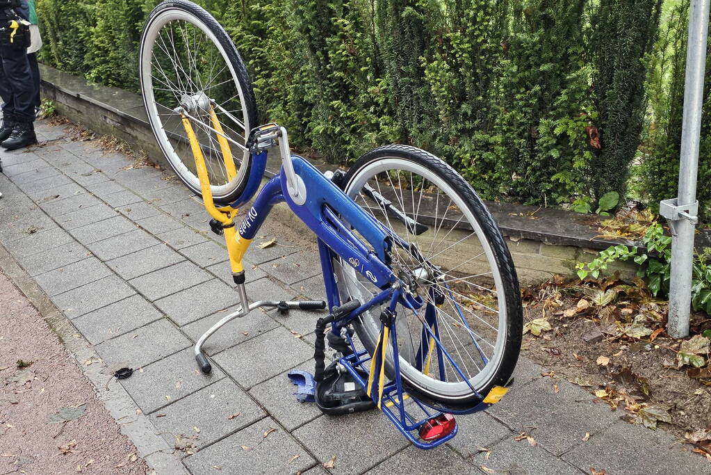 Fietser aangereden door personenauto