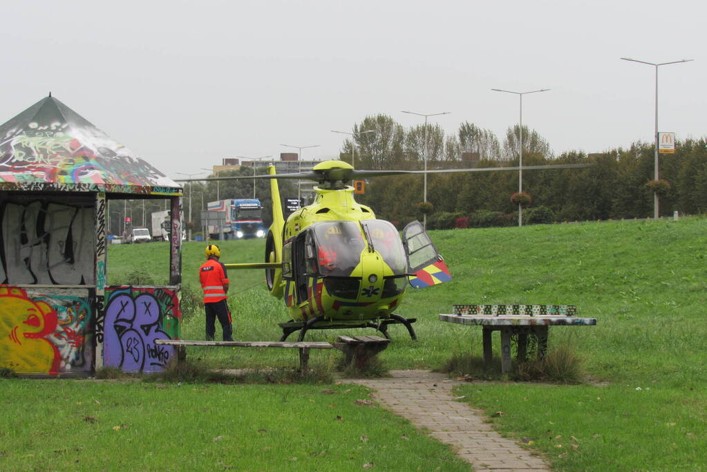 Persoon gewond na steekpartij, verdachte opgepakt