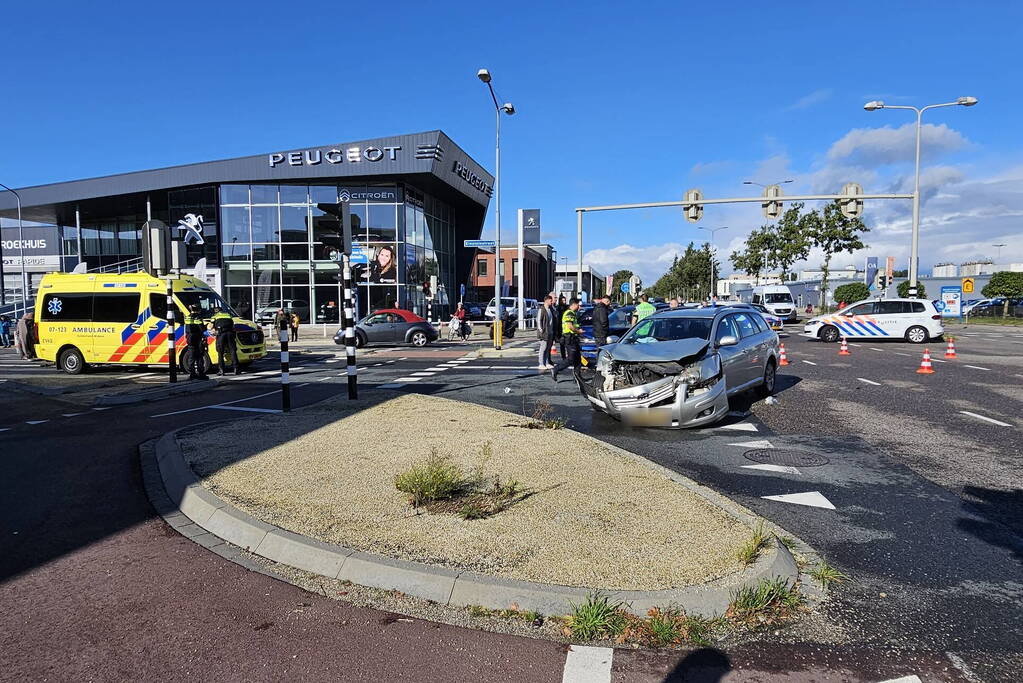 Flinke schade bij aanrijding op kruising