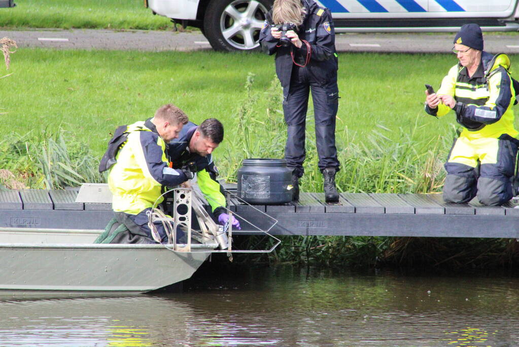 Politie zoekt water af na steekincident Bolsward