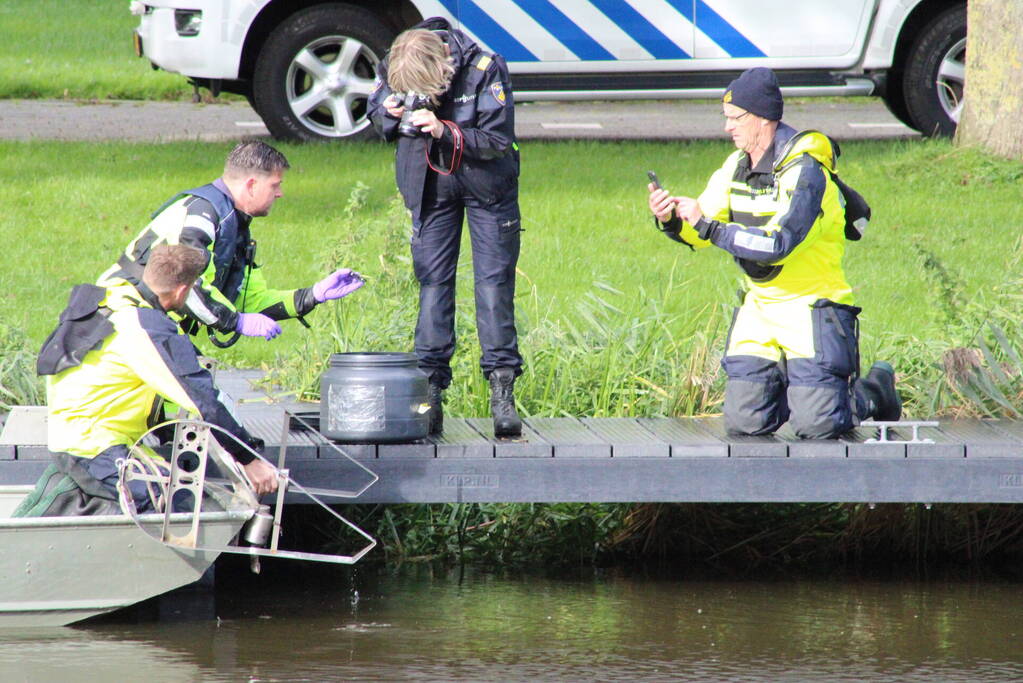 Politie zoekt water af na steekincident Bolsward