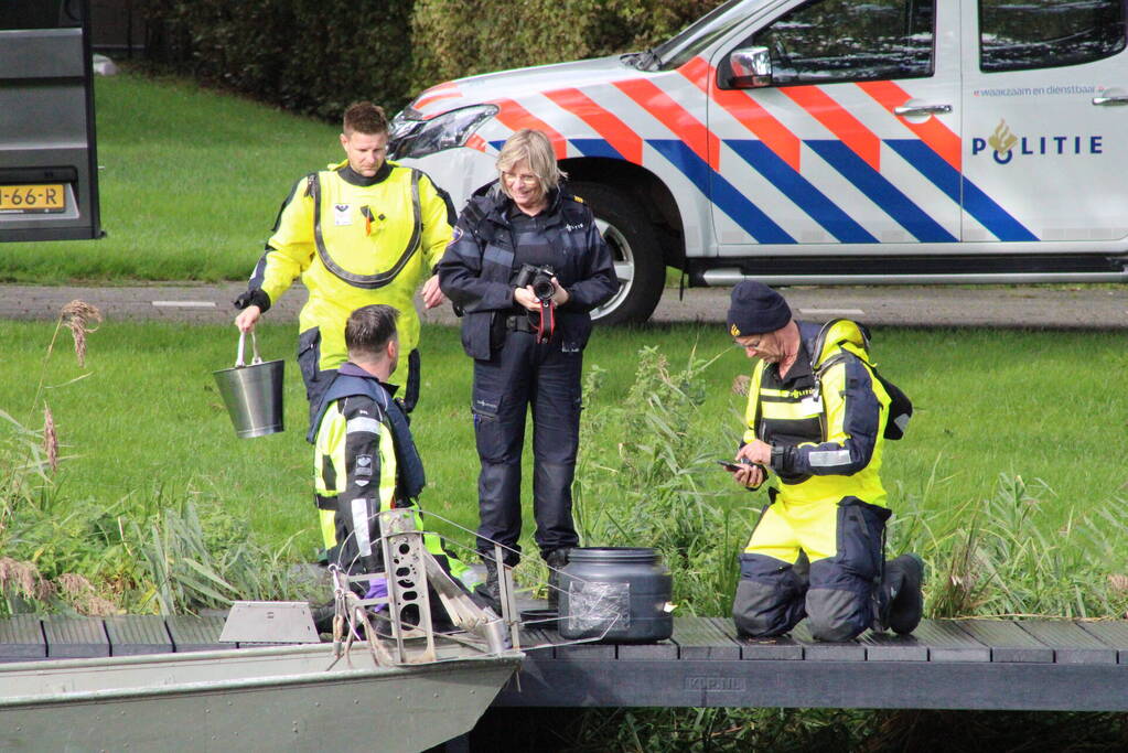 Politie zoekt water af na steekincident Bolsward