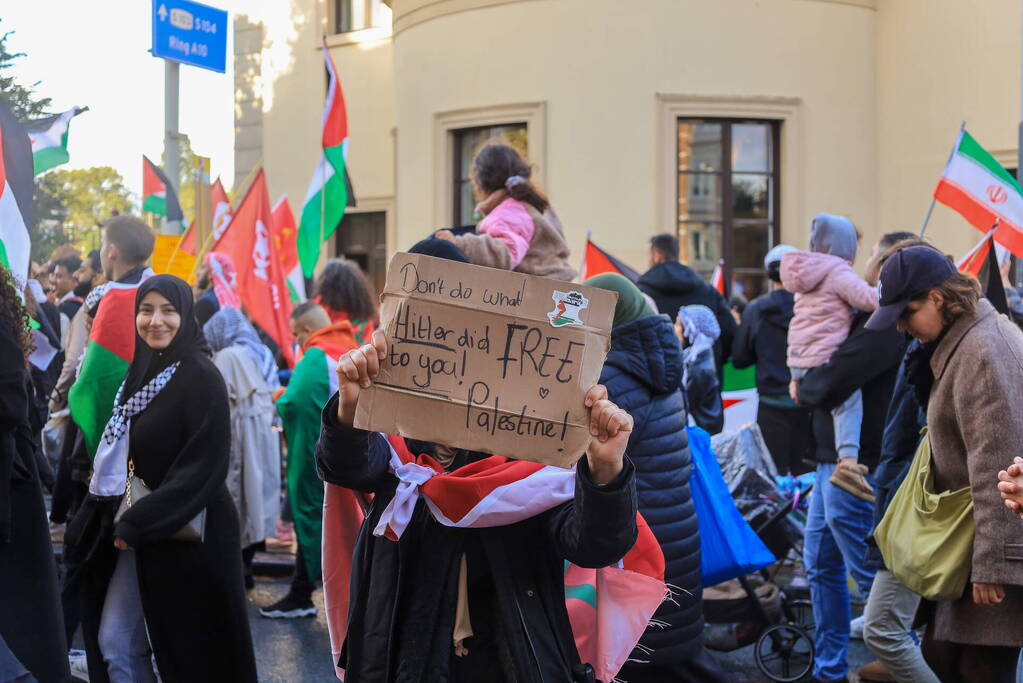 Grote opkomst bij demonstratie pro Palestina