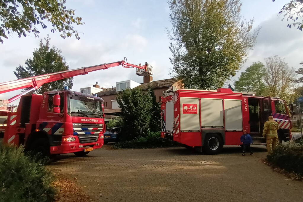 Brand in schoorsteen snel onder controle