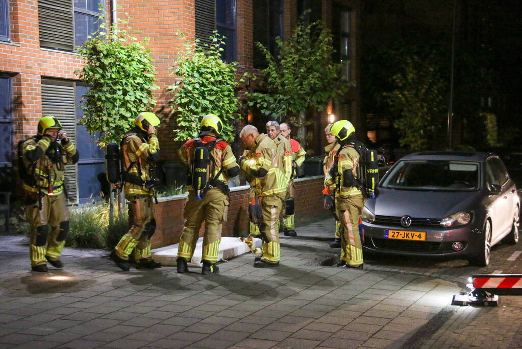 Brandweer dooft schoorsteenbrand