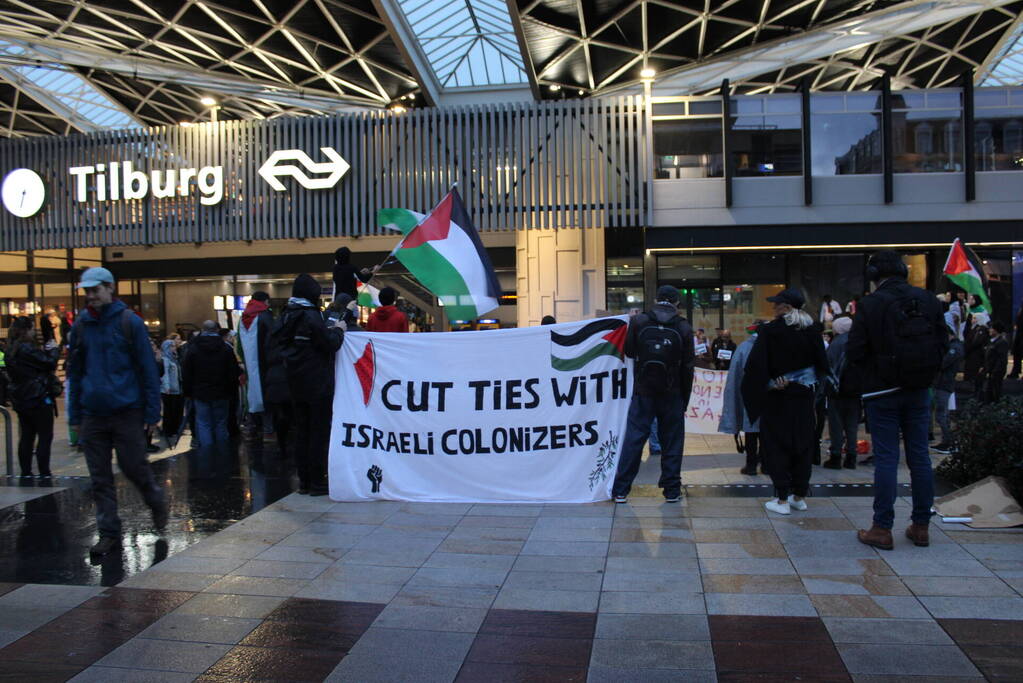 Vreedzaam protest door Pro-Palestina demonstranten