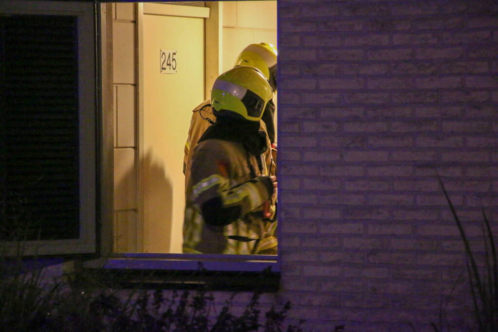 Vreemde lucht in berging zorgt voor brandweerinzet