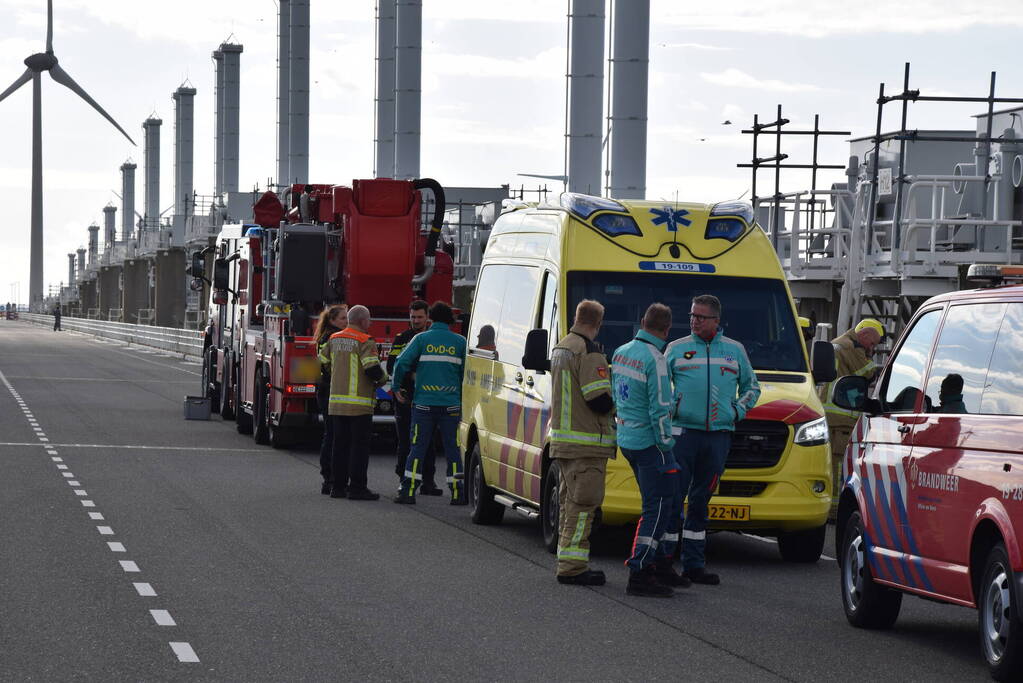 Grote zoekactie nadat stropers van Oosterscheldekering klimmen