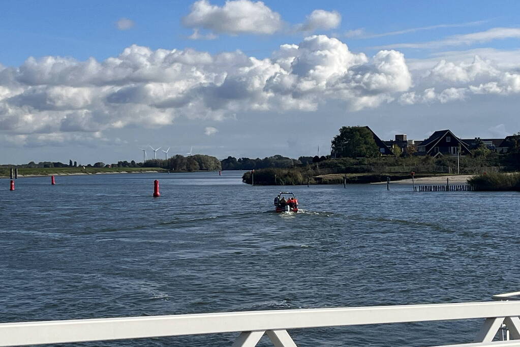 Veel hulpdiensten ingezet voor melding persoon te water