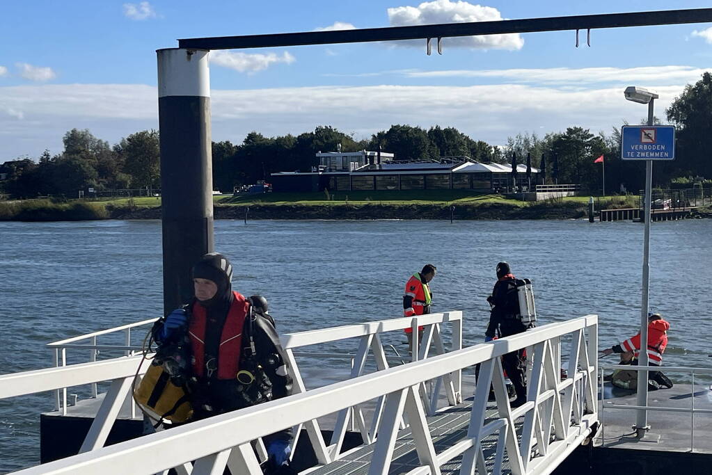 Veel hulpdiensten ingezet voor melding persoon te water