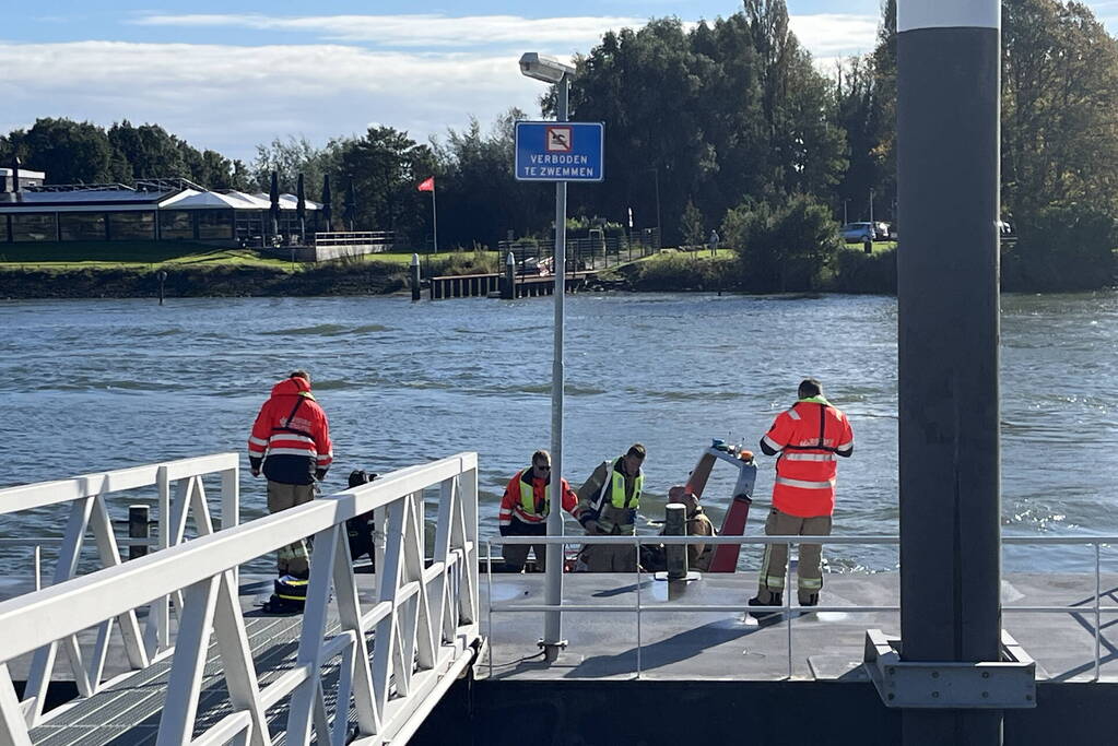 Veel hulpdiensten ingezet voor melding persoon te water