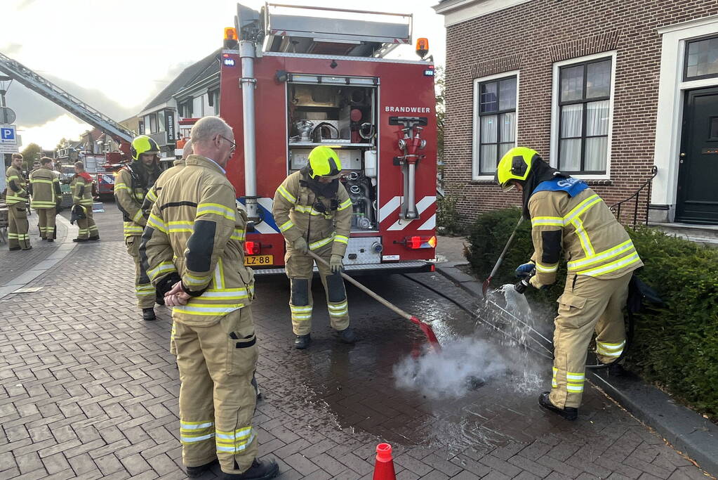 Schoorsteenbrand snel onder controle