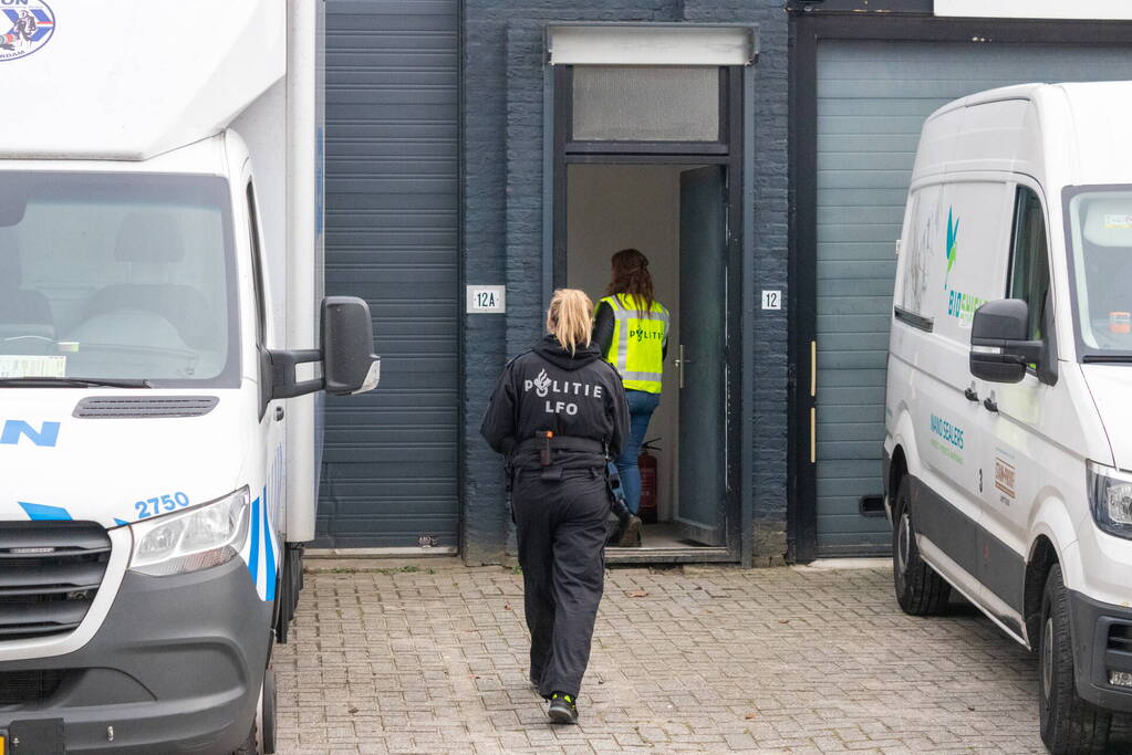 Grote hoeveelheid chemicaliën gevonden in bedrijfspand