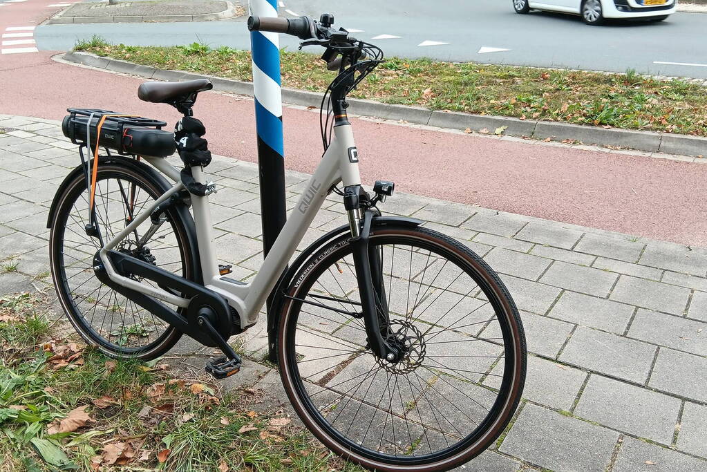 Fietser gewond bij harde val op rotonde