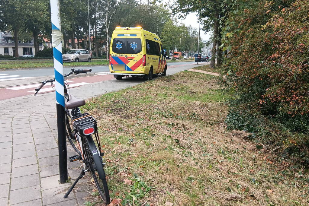 Fietser gewond bij harde val op rotonde