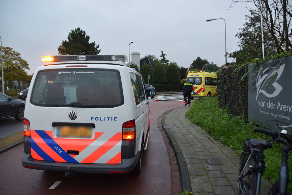 Scooter bestuurder gewond bij aanrijding