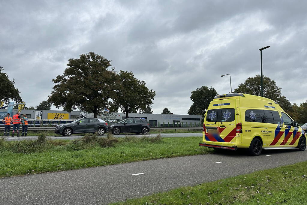 Ambulance betrokken bij kop-staartbotsing