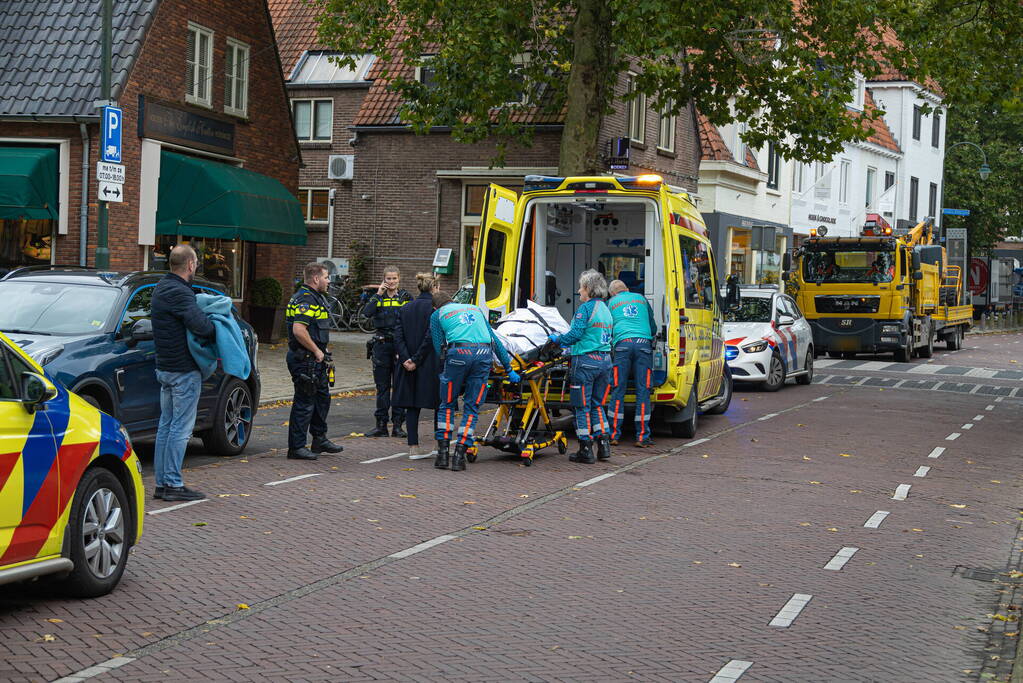 Fietser gewond bij botsing met openslaande portier