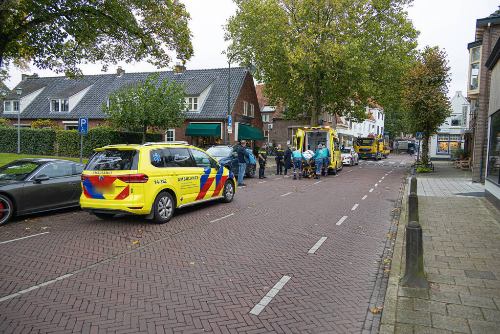 Fietser gewond bij botsing met openslaande portier