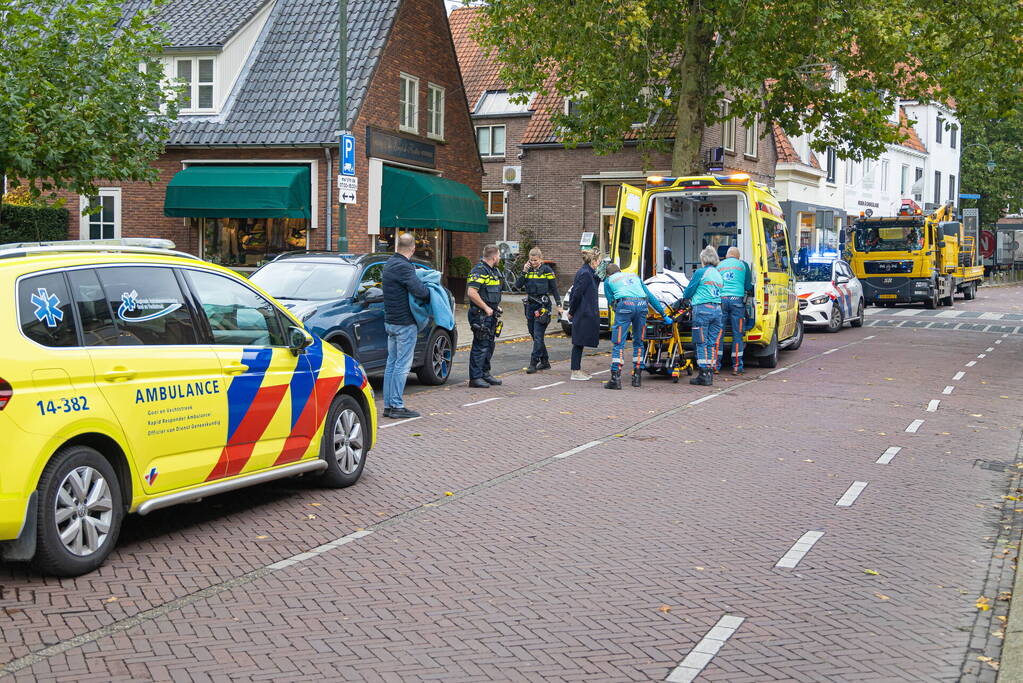 Fietser gewond bij botsing met openslaande portier