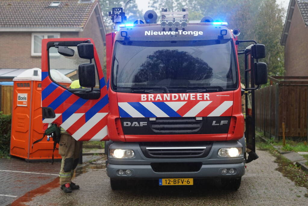 Veel rookontwikkeling bij brand in schuur