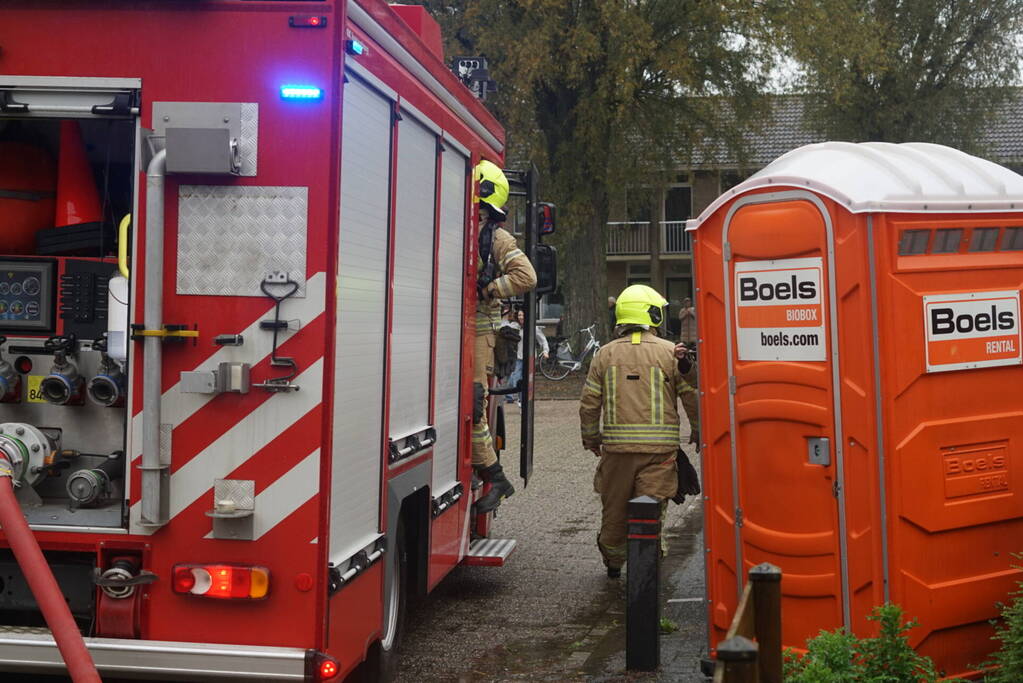 Veel rookontwikkeling bij brand in schuur