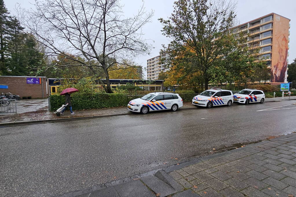 Veel politie ingezet bij melding vechtpartij op een school