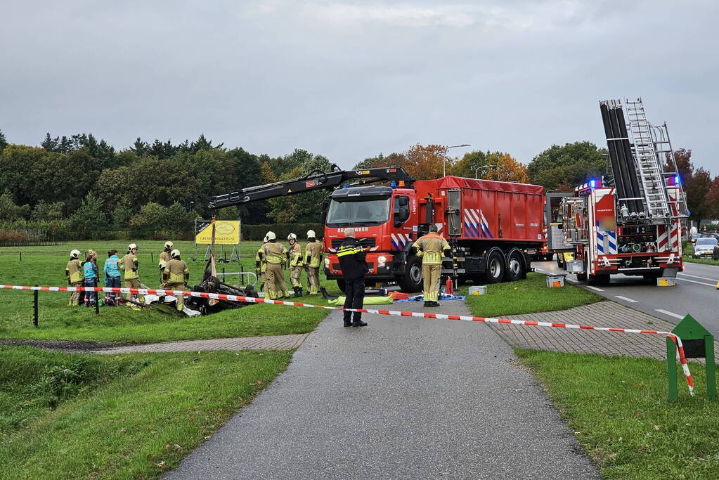 Persoon bekneld bij ernstig eenzijdig ongeval